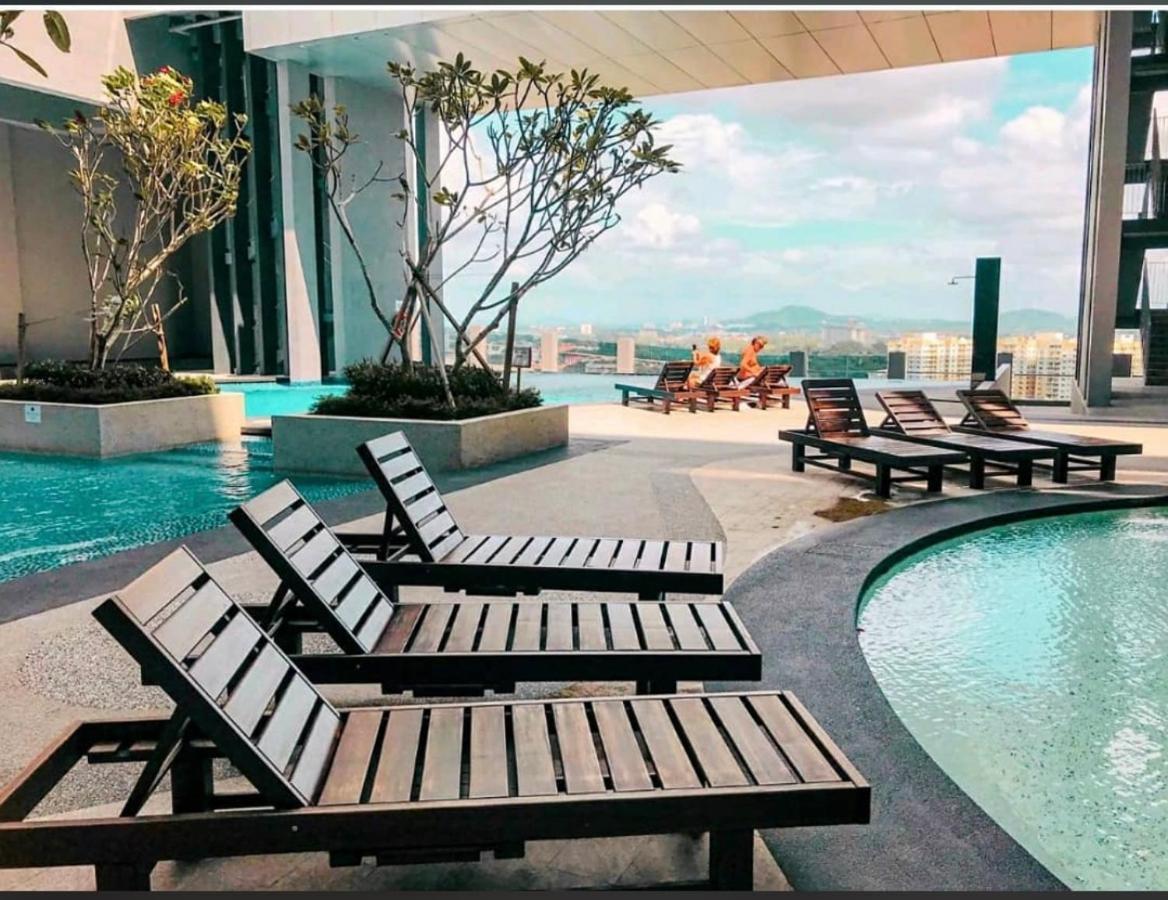 Homestay Shah Rizki At Imperio With Swimming Pool Muslim Friendly Malacca Luaran gambar